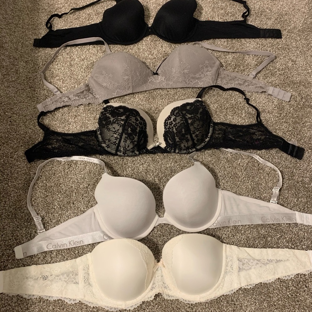 36C bra lot